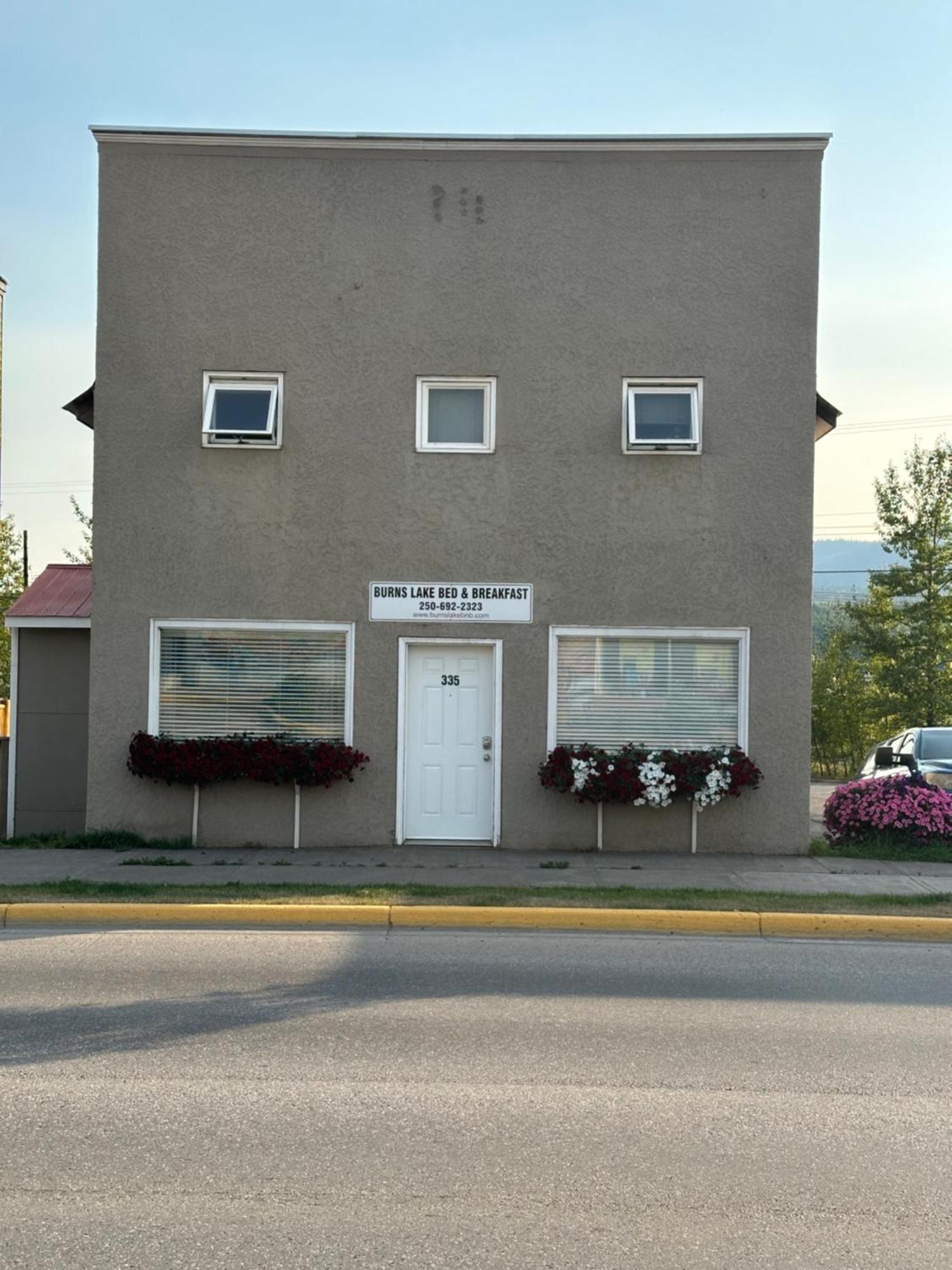 Burns Lake Bed And Breakfast Exterior photo